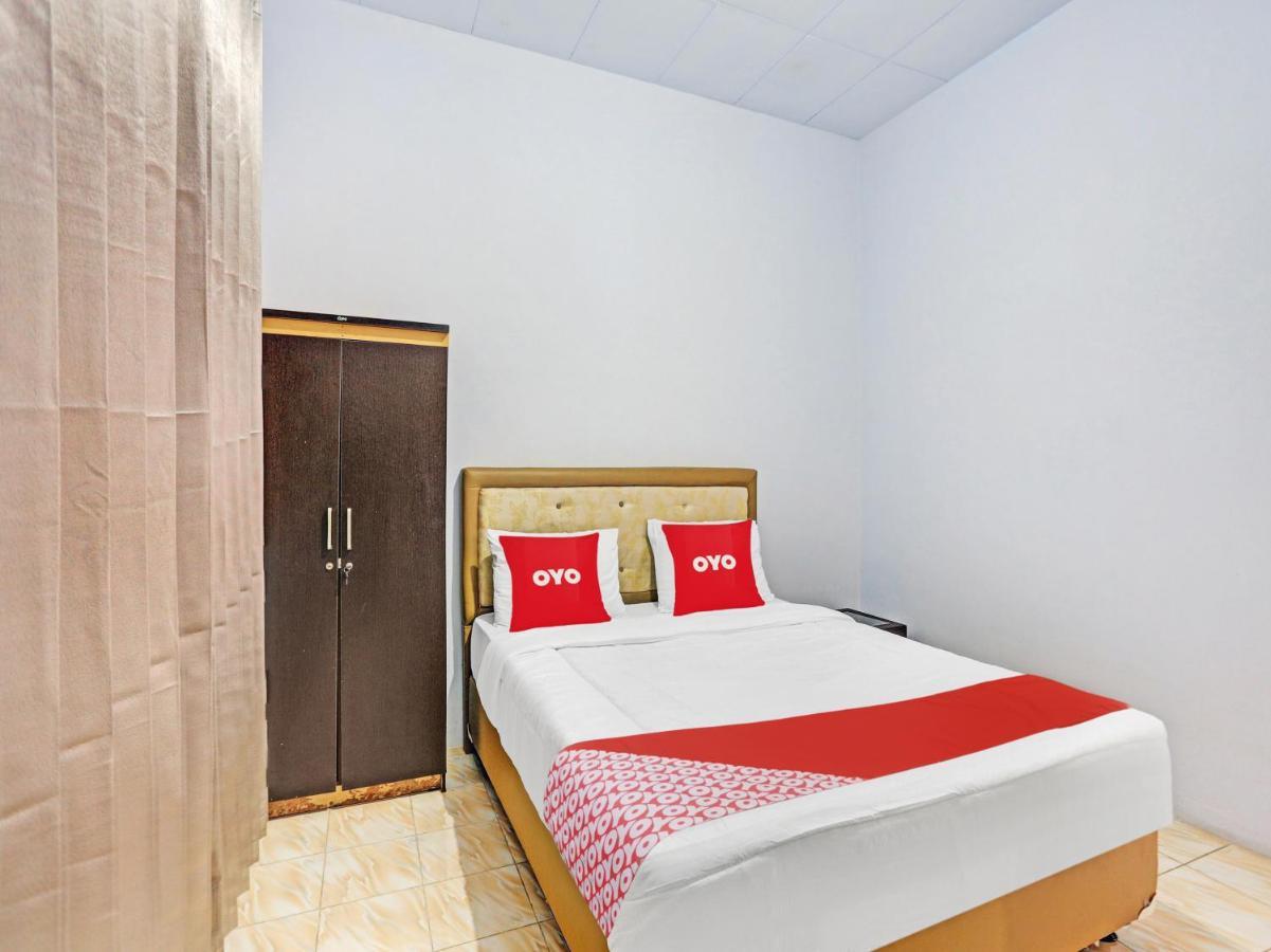 Oyo 90344 Wijayanti Hotel บันยูวังงี ภายนอก รูปภาพ