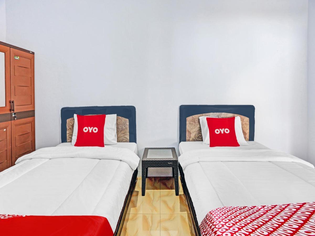 Oyo 90344 Wijayanti Hotel บันยูวังงี ภายนอก รูปภาพ