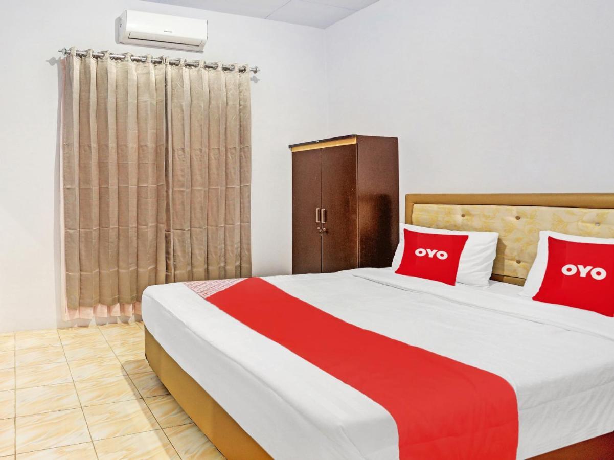 Oyo 90344 Wijayanti Hotel บันยูวังงี ภายนอก รูปภาพ