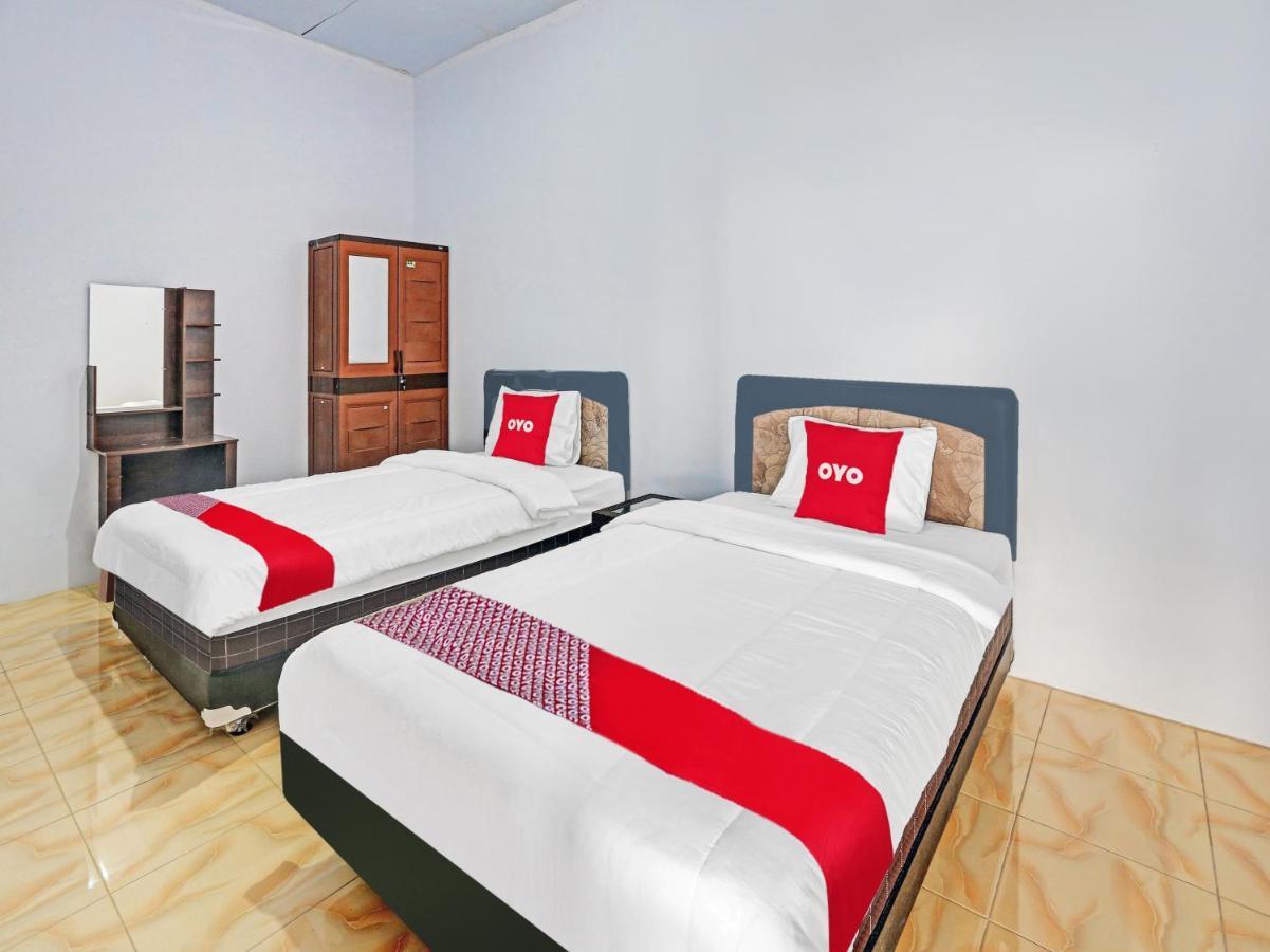 Oyo 90344 Wijayanti Hotel บันยูวังงี ภายนอก รูปภาพ